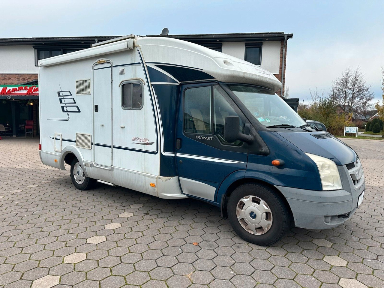 HYMER / ERIBA / HYMERCAR TRAMP T 572 CL/Festbett/Klima/Markise HYMER / ERIBA / HYMERCAR TRAMP T 572 CL/Festbett/Klima/Markise - Semi-integrated motorhome: picture 2 HYMER / ERIBA / HYMERCAR TRAMP T 572 CL/Festbett/Klima/Markise HYMER / ERIBA / HYMERCAR TRAMP T 572 CL/Festbett/Klima/Markise - Semi-integrated motorhome: picture 2