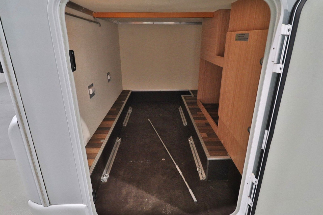Knaus Sky Wave 650 MG/Festbett+Hubbett/Garage/Klima - Semi-integrated motorhome: picture 5 Knaus Sky Wave 650 MG/Festbett+Hubbett/Garage/Klima - Semi-integrated motorhome: picture 5