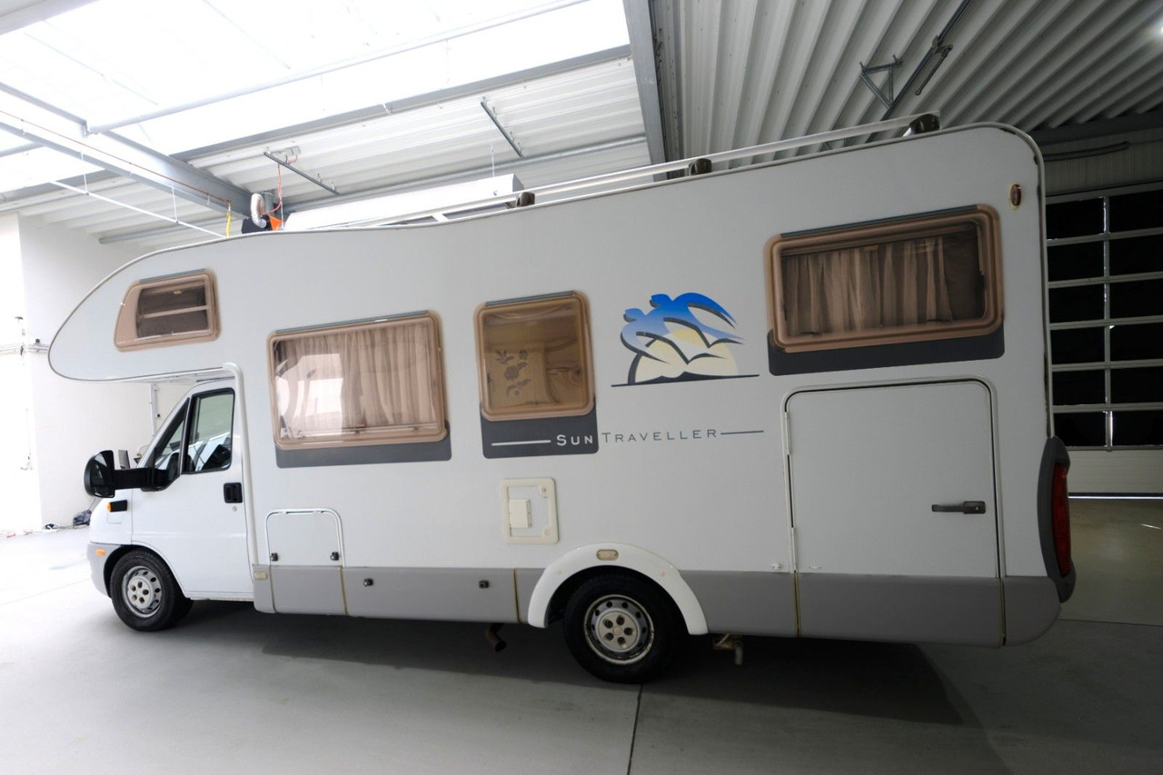 Knaus Sun Traveller 658 LG/Festbett/ DPF Grün/Garage - Alcove motorhome: picture 3 Knaus Sun Traveller 658 LG/Festbett/ DPF Grün/Garage - Alcove motorhome: picture 3