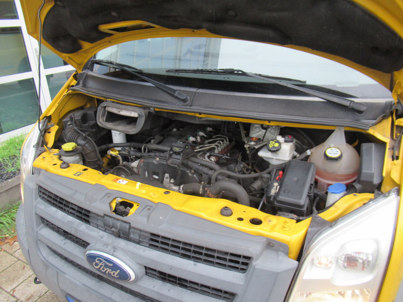 Small van Ford Transit 140T330S 2.4 TDCI 103KW AWD 4x4 4WD: picture 14