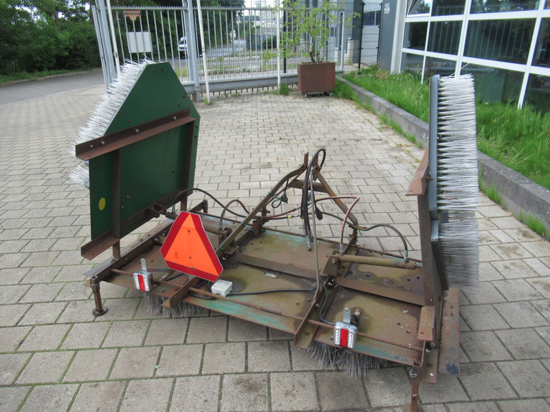 Grasveger 3-PT hef Kunstgras Sleep - Garden tiller: picture 2 Grasveger 3-PT hef Kunstgras Sleep - Garden tiller: picture 2