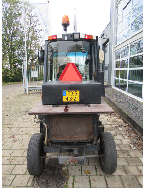 Road sweeper LM TRAC 286 Werktuigdrager ( zonder Borstel arm ): picture 6