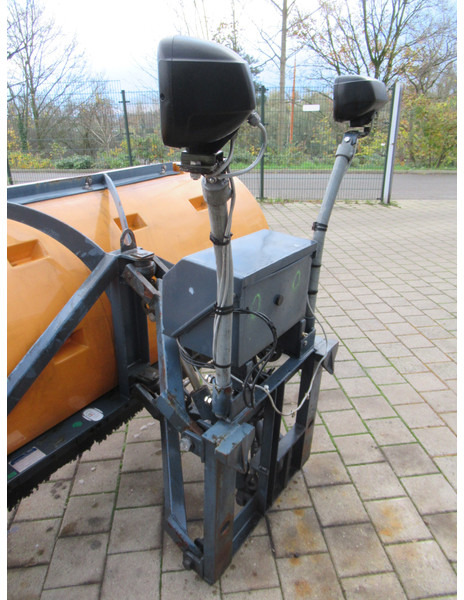 NIDO SNK 240-R EPZ 24V 270CM Schneepflug Snow Plow Sneeuwploeg - Snow removal vehicle: picture 5 NIDO SNK 240-R EPZ 24V 270CM Schneepflug Snow Plow Sneeuwploeg - Snow removal vehicle: picture 5