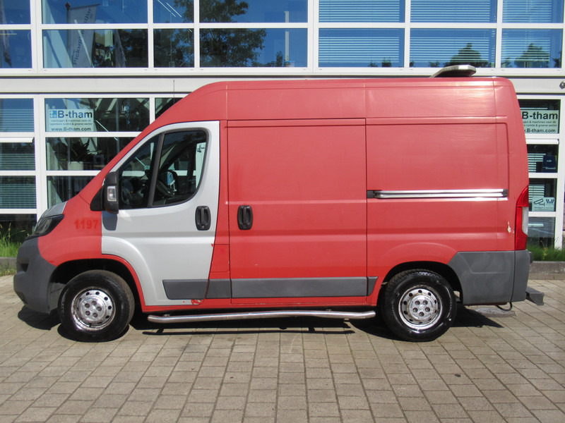 Peugeot Boxer 330 2.0 HDI 81KW L1H2 Pro AIRCO - Klima - Small van: picture 2 Peugeot Boxer 330 2.0 HDI 81KW L1H2 Pro AIRCO - Klima - Small van: picture 2