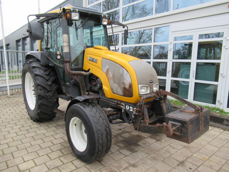Valtra A75 4x2 + Fronthef VALMET - Farm tractor: picture 3 Valtra A75 4x2 + Fronthef VALMET - Farm tractor: picture 3