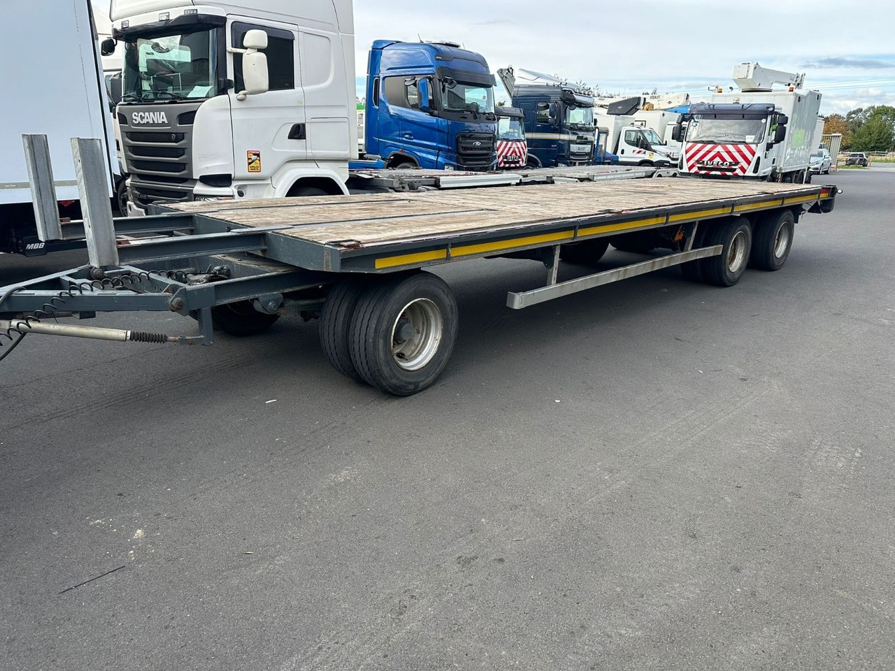 Müller-Mitteltal 3-Achs Plateau Anhänger T3 - Dropside/ Flatbed trailer: picture 1 Müller-Mitteltal 3-Achs Plateau Anhänger T3 - Dropside/ Flatbed trailer: picture 1