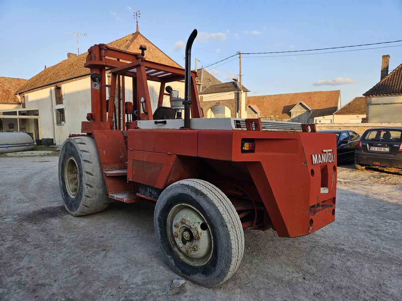 MANITOU MC80 F - Diesel forklift: picture 4 MANITOU MC80 F - Diesel forklift: picture 4