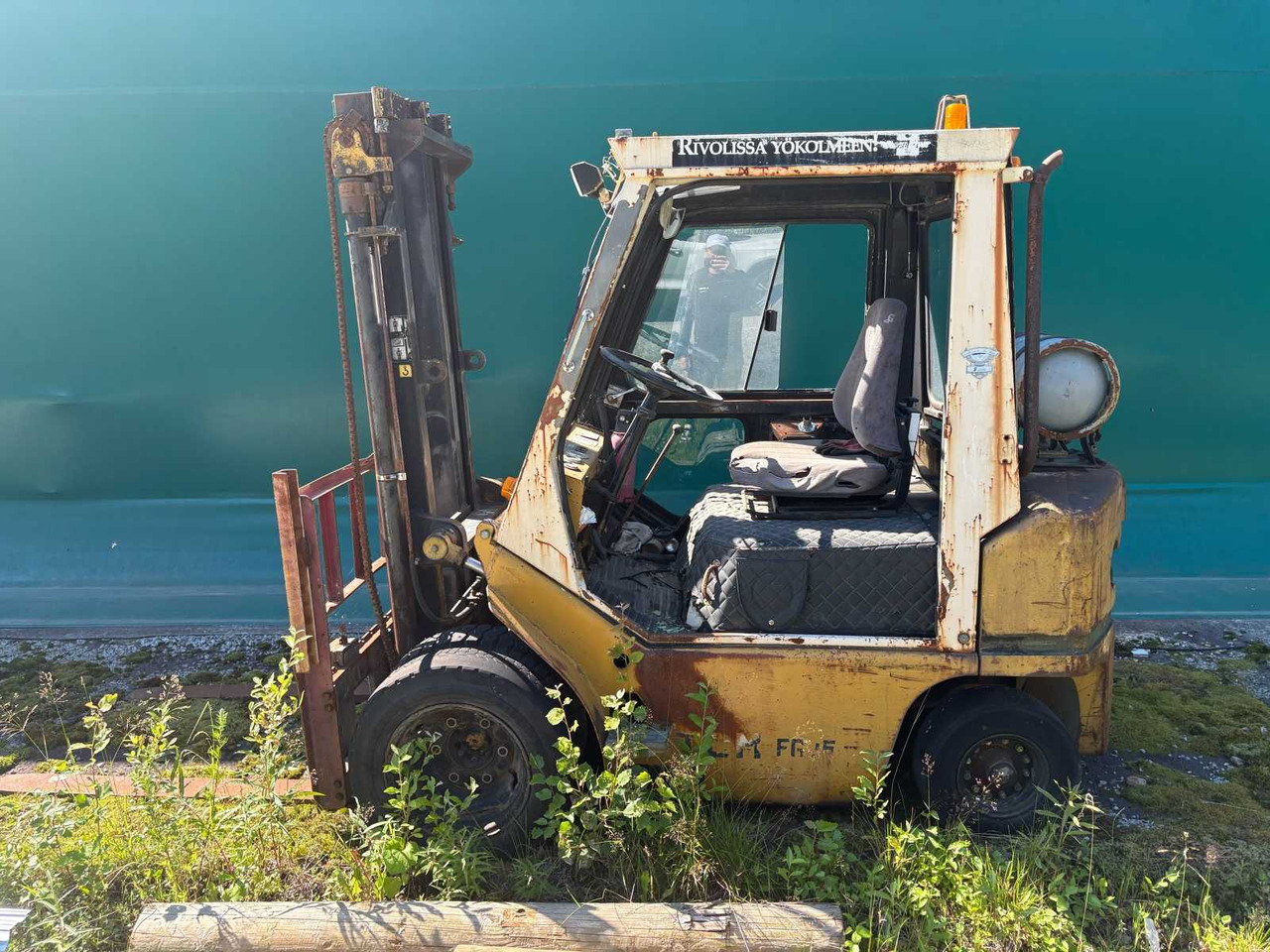 Gas forklift TCM F G25N4 for refurbishment/spare parts - LPG forklift: picture 2 Gas forklift TCM F G25N4 for refurbishment/spare parts - LPG forklift: picture 2