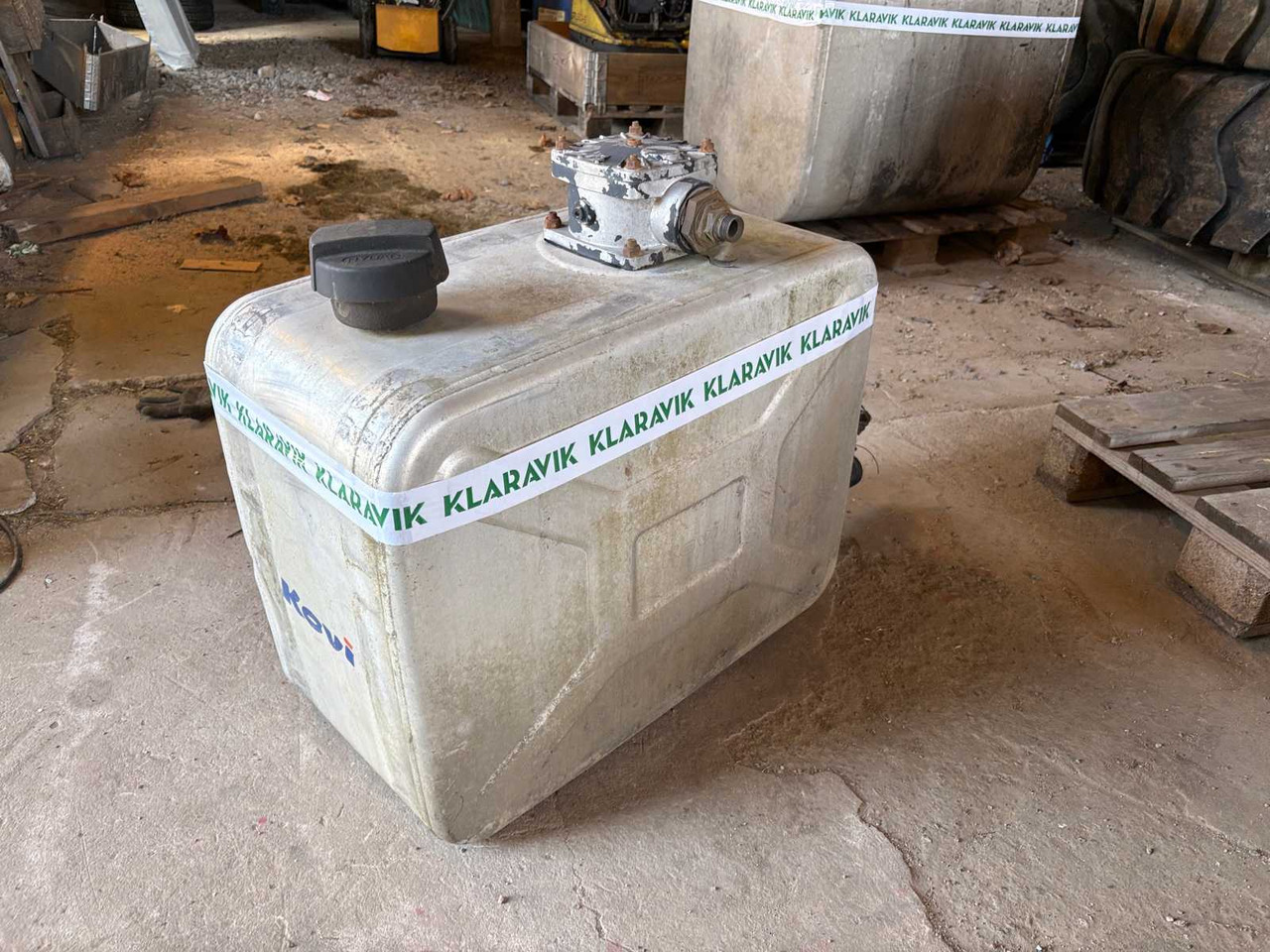 Hydraulic tank Kovi - Hydraulic tank: picture 1 Hydraulic tank Kovi - Hydraulic tank: picture 1