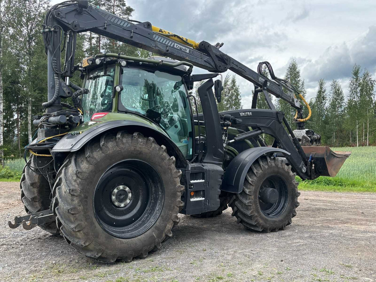 Tractor Valtra T195 Versu Powershift - Farm tractor: picture 5 Tractor Valtra T195 Versu Powershift - Farm tractor: picture 5