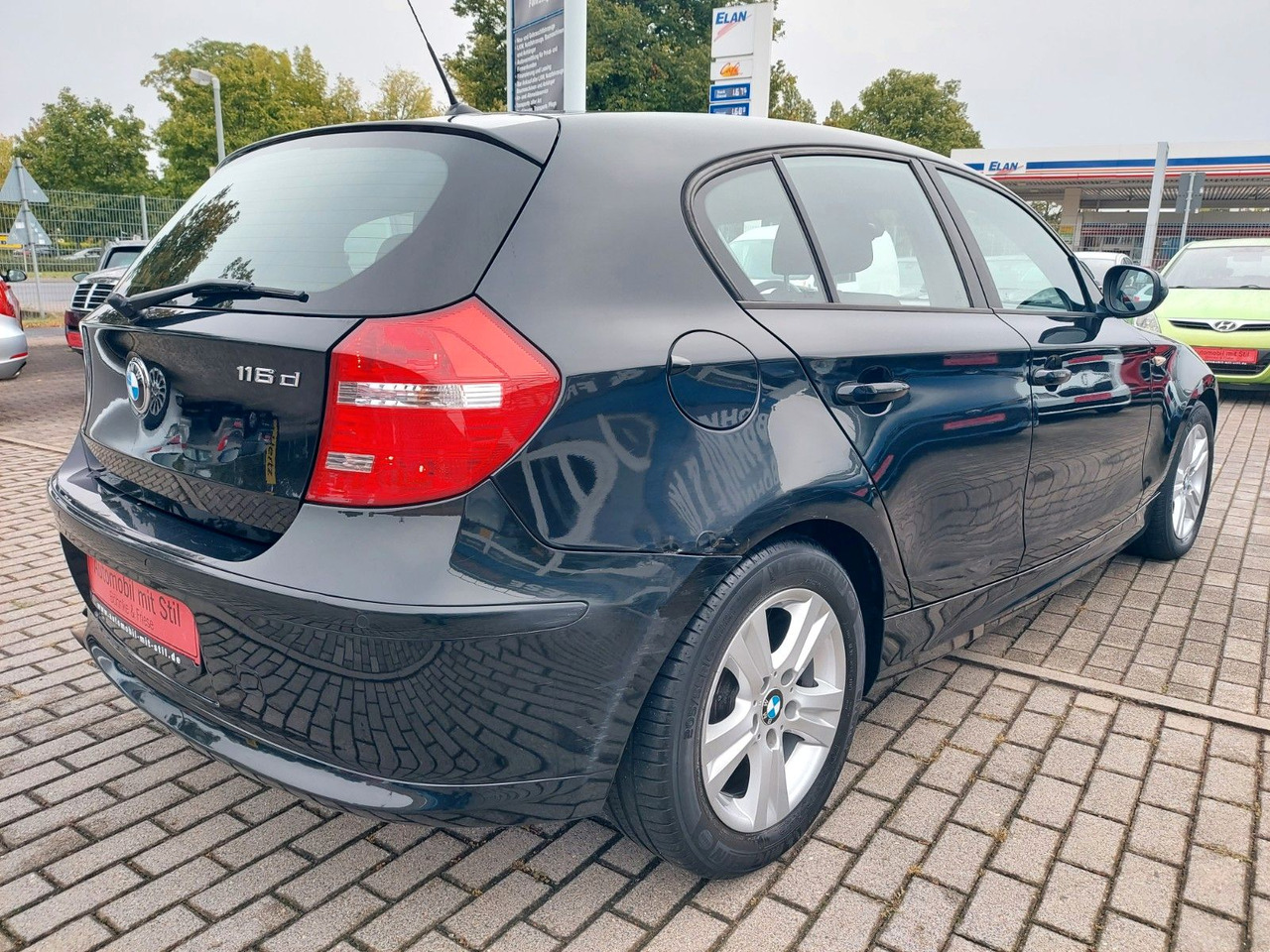 BMW 116 Baureihe 1 Lim. 116d Klima Sitzheizung - Sedan: picture 3 BMW 116 Baureihe 1 Lim. 116d Klima Sitzheizung - Sedan: picture 3