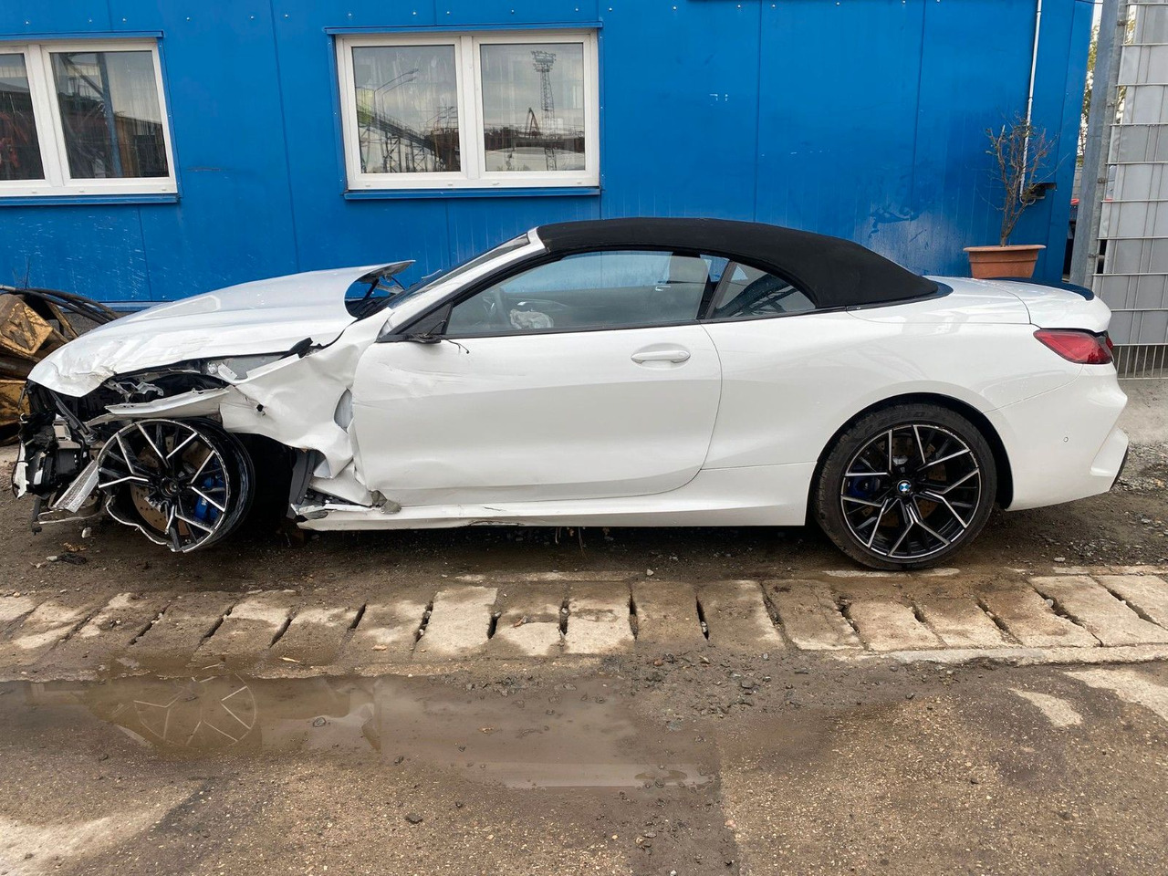 BMW M8 Baureihe M8 Cabrio Competition - Convertible: picture 1 BMW M8 Baureihe M8 Cabrio Competition - Convertible: picture 1