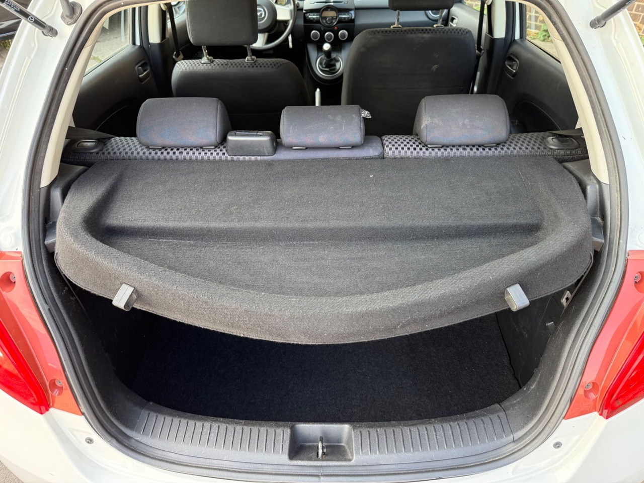 Car Mazda 2 Lim. 1.3 Origami 5 TÜER KLIMA SHZ TÜV NEU: picture 13