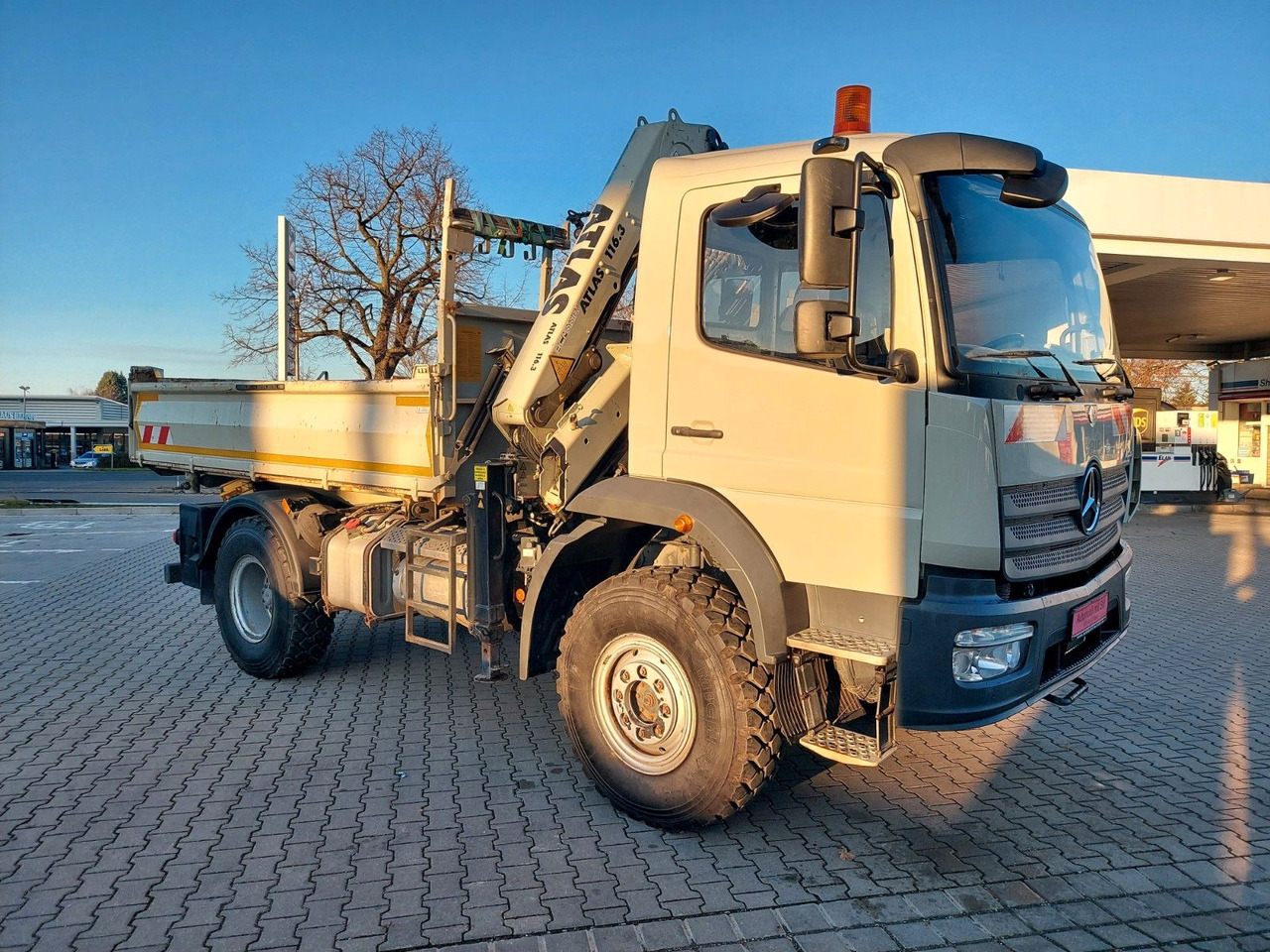 Mercedes-Benz Atego / 1324 MEILLER 4X4 KRAN ATLAS 116.3 Kipper - Tipper, Crane truck: picture 1 Mercedes-Benz Atego / 1324 MEILLER 4X4 KRAN ATLAS 116.3 Kipper - Tipper, Crane truck: picture 1