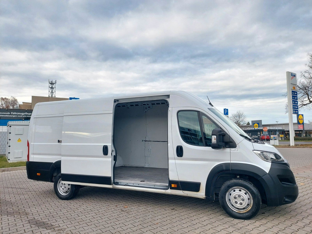 Opel Movano C Kasten L4H2 3,5t Maxi lang hoch Klima - Passenger van: picture 1 Opel Movano C Kasten L4H2 3,5t Maxi lang hoch Klima - Passenger van: picture 1