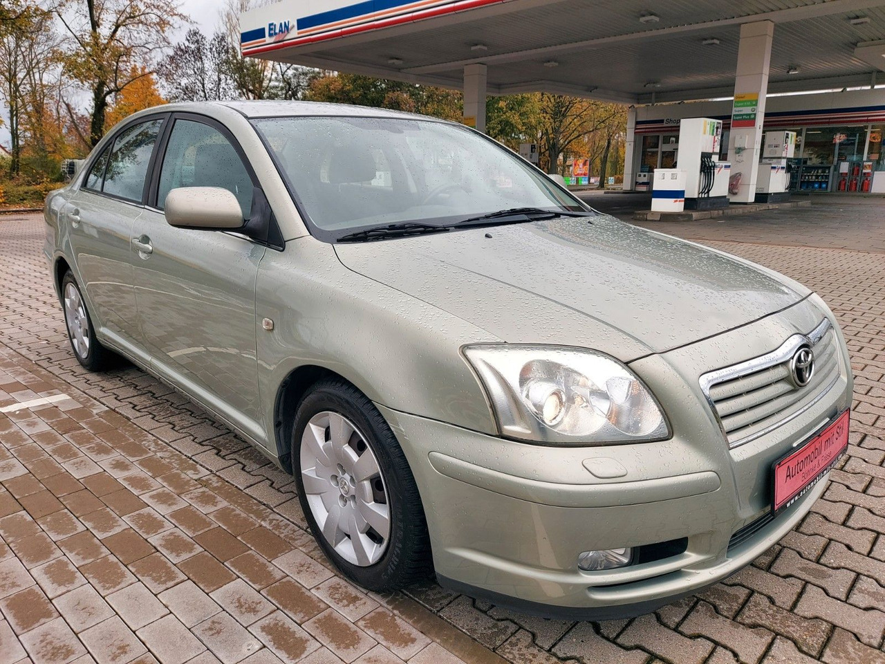 Toyota Avensis 1.8 VVT Lim. Klima Sitzheizung - Sedan: picture 1 Toyota Avensis 1.8 VVT Lim. Klima Sitzheizung - Sedan: picture 1