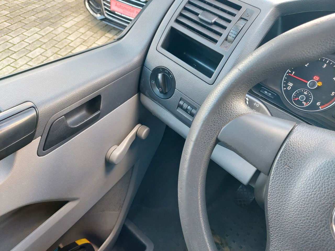 Passenger van Volkswagen T5 Transporter Kasten 4Motion KLIMA STANDHEIZUN: picture 20 Passenger van Volkswagen T5 Transporter Kasten 4Motion KLIMA STANDHEIZUN: picture 20