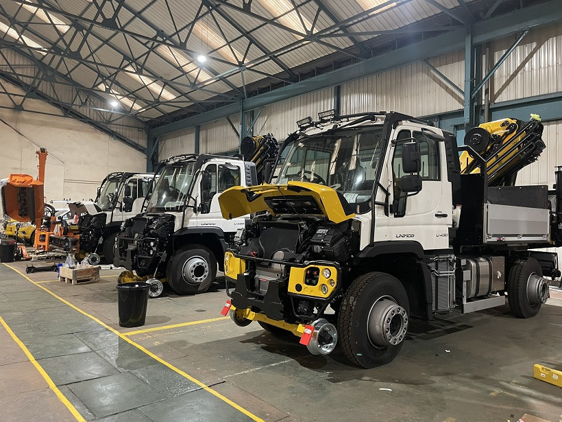 UNIMOG Unimog 423, 4x4, Mercedes Benz, Hiab - Crane truck: picture 2 UNIMOG Unimog 423, 4x4, Mercedes Benz, Hiab - Crane truck: picture 2