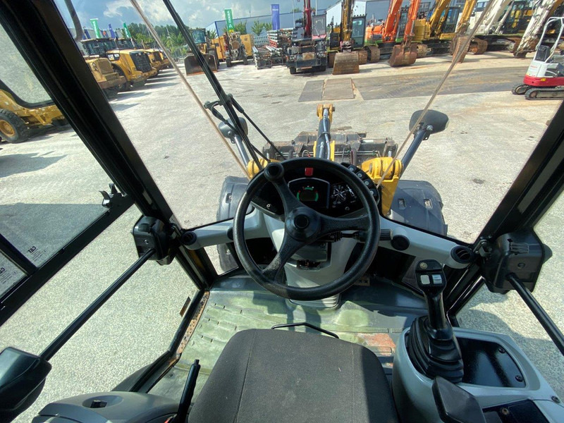Caterpillar 908 H2 NVT - Loader: picture 4 Caterpillar 908 H2 NVT - Loader: picture 4