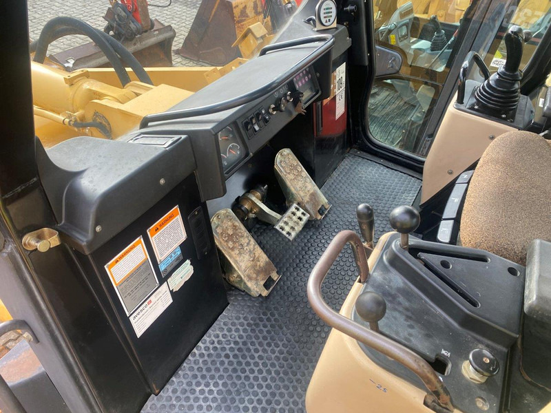 Caterpillar 953C NVT - Crawler loader: picture 5 Caterpillar 953C NVT - Crawler loader: picture 5