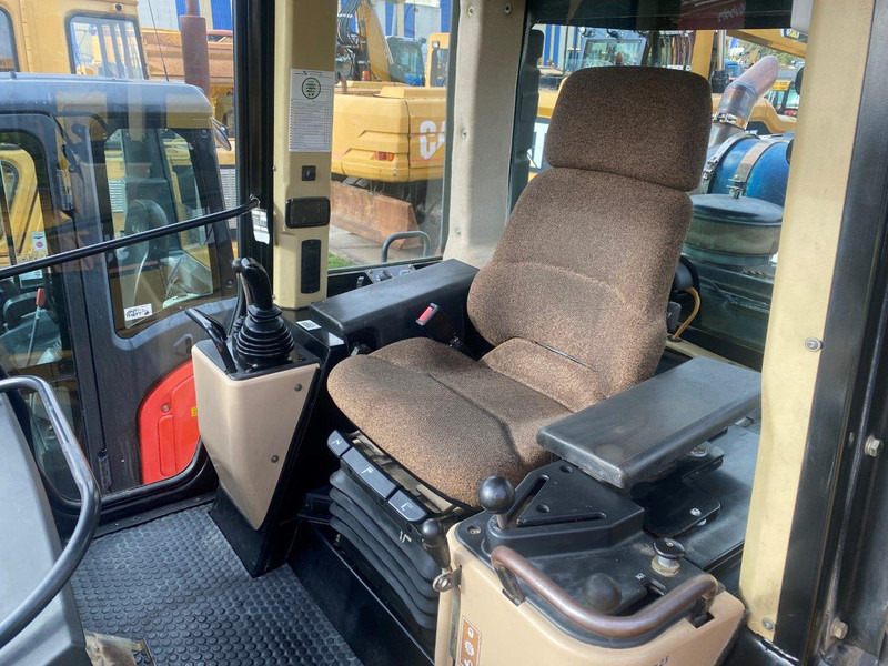 Caterpillar 953C NVT - Crawler loader: picture 4 Caterpillar 953C NVT - Crawler loader: picture 4