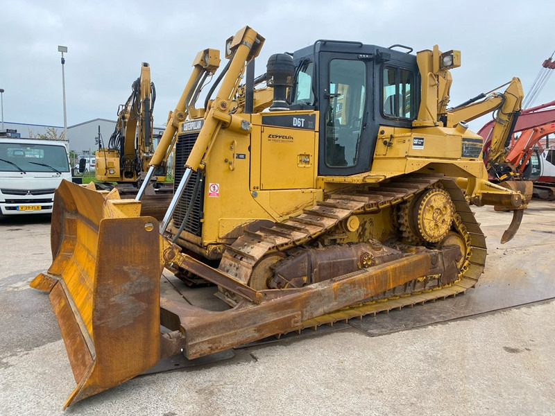 Caterpillar D6T NVT - Bulldozer: picture 1 Caterpillar D6T NVT - Bulldozer: picture 1