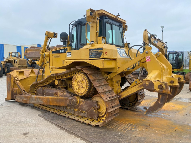 Caterpillar D6T NVT - Bulldozer: picture 2 Caterpillar D6T NVT - Bulldozer: picture 2