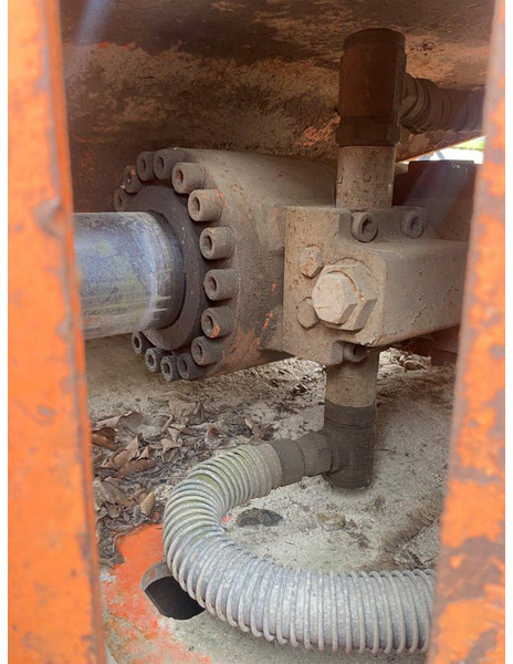 NPK S-24XCR - Demolition shears: picture 4 NPK S-24XCR - Demolition shears: picture 4