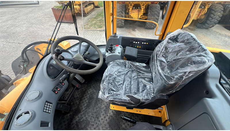 Volvo L70 D NVT - Wheel loader: picture 4 Volvo L70 D NVT - Wheel loader: picture 4