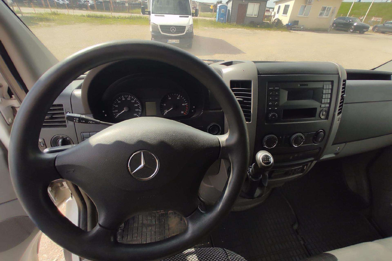 Panel van Mercedes-Benz Sprinter: picture 7