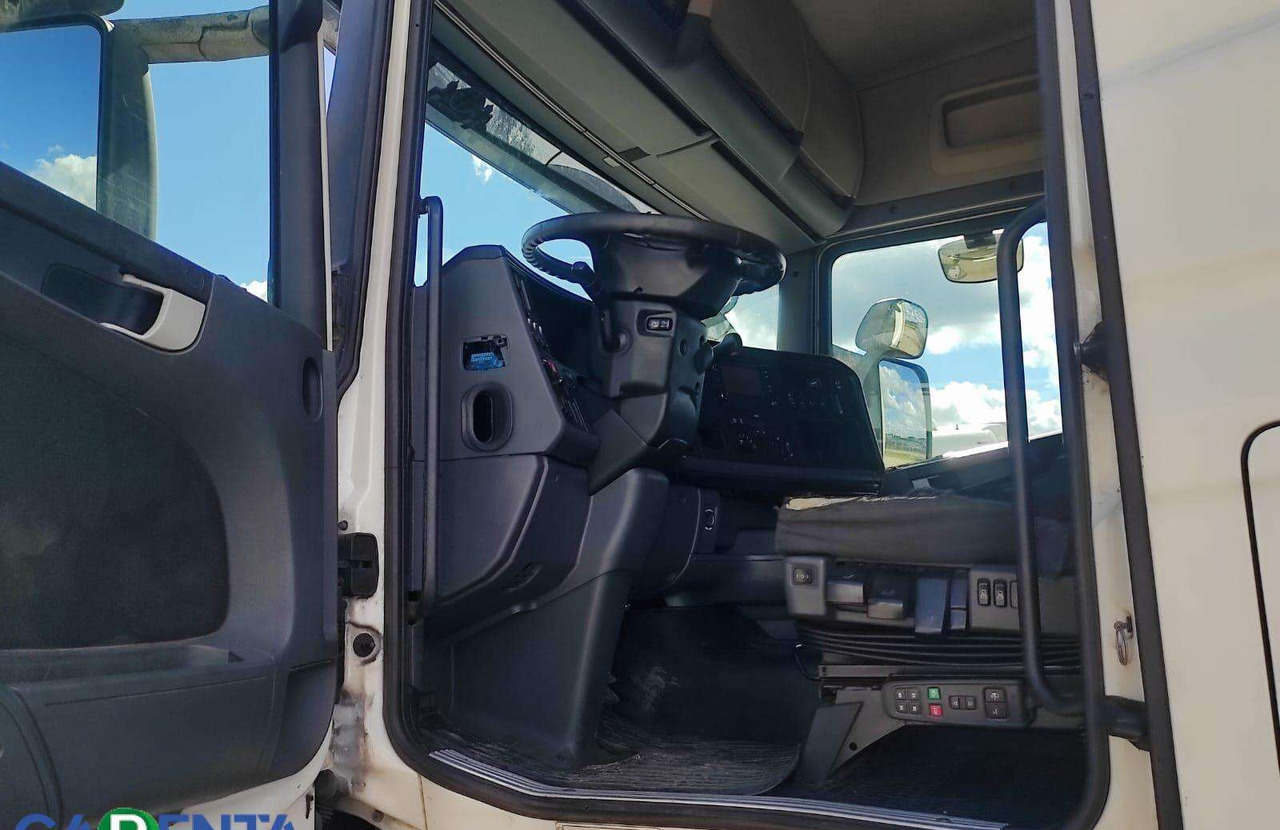 Scania R410 - Isothermal truck: picture 5 Scania R410 - Isothermal truck: picture 5