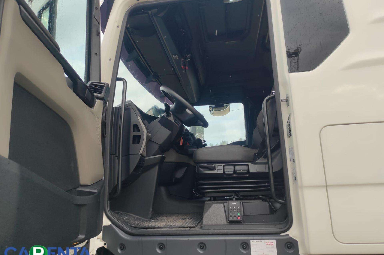 MAN TGX 18.470 - Tractor unit: picture 5 MAN TGX 18.470 - Tractor unit: picture 5