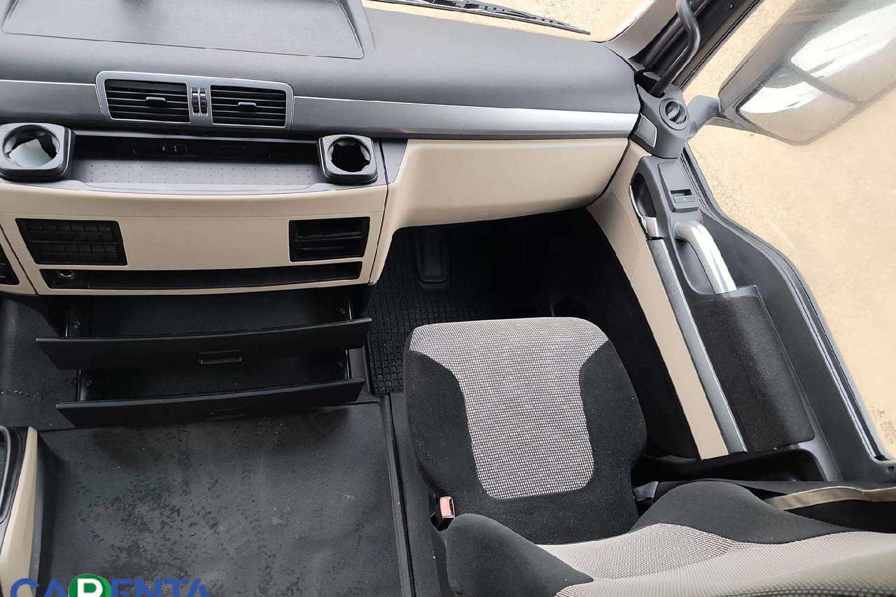 Tractor unit MAN TGX: picture 8