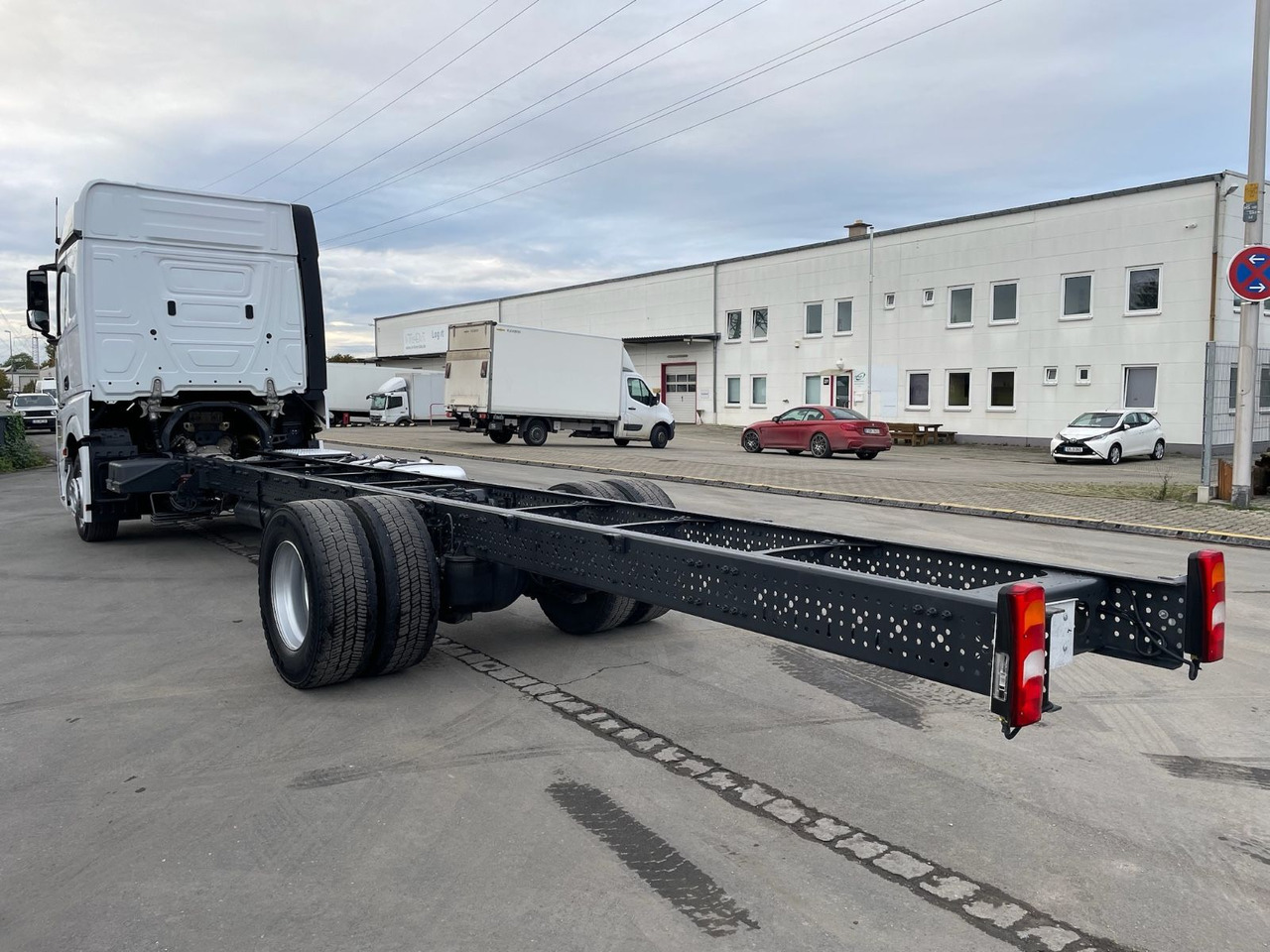 Mercedes-Benz Actros 4 1843 4x2 Fahrgestell/StandAC/ACC/EU6 - Cab chassis truck: picture 5 Mercedes-Benz Actros 4 1843 4x2 Fahrgestell/StandAC/ACC/EU6 - Cab chassis truck: picture 5