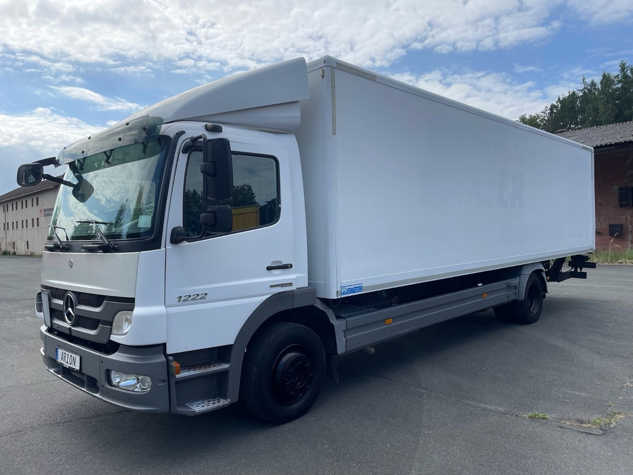 Mercedes-Benz Atego 2 1222 4x2 Koffer/LBW/DAUTEL/8,25m/AC/EU5 - Box truck: picture 3 Mercedes-Benz Atego 2 1222 4x2 Koffer/LBW/DAUTEL/8,25m/AC/EU5 - Box truck: picture 3