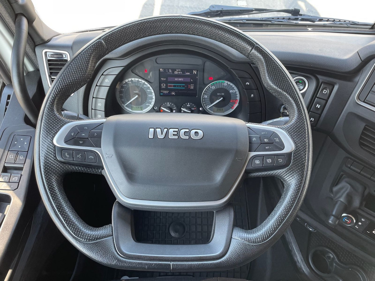 Leasing of  Iveco S-Way 490 4x2/Retarder/ServiceNeu/TÜV06-26/EU6 Iveco S-Way 490 4x2/Retarder/ServiceNeu/TÜV06-26/EU6: picture 12