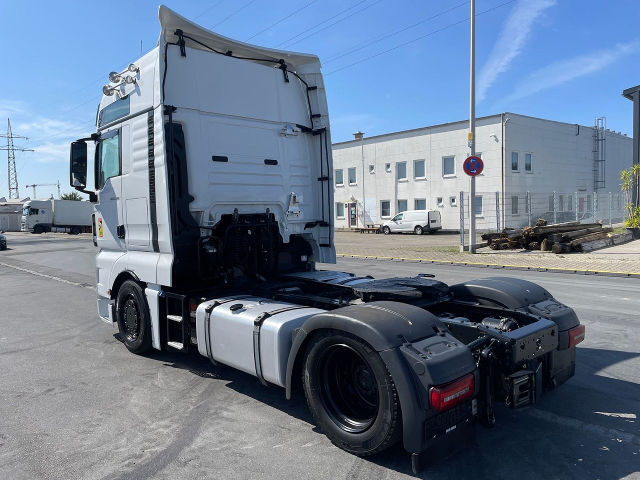 MAN TGX 18.510 4x2 LLS-U/MEGA/Retarder/StandAC/EU6d - Tractor unit: picture 4 MAN TGX 18.510 4x2 LLS-U/MEGA/Retarder/StandAC/EU6d - Tractor unit: picture 4