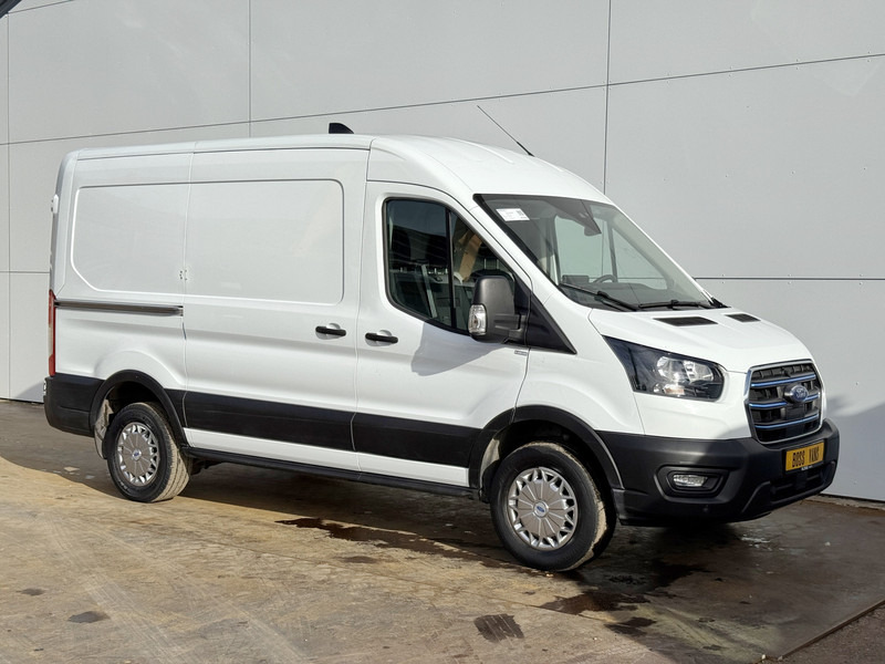 Ford E-Transit 390 75kWh 184PK 390 Elektrisch 75kWh 334km WLTP BEV Snelladen L2H2 Climate Control Tacho Carplay Camera Stoelverwarming Parkeersensoren voor achter Laadkabel - Panel van, Electric van: picture 4 Ford E-Transit 390 75kWh 184PK 390 Elektrisch 75kWh 334km WLTP BEV Snelladen L2H2 Climate Control Tacho Carplay Camera Stoelverwarming Parkeersensoren voor achter Laadkabel - Panel van, Electric van: picture 4