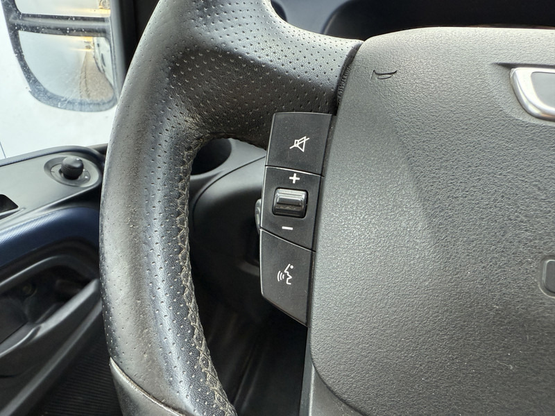 Leasing of Iveco Daily 35C18 3.0 3.0 Automaat Kipper Dubbellucht 3.5t Trekhaak Airco Cruise Control Iveco Daily 35C18 3.0 3.0 Automaat Kipper Dubbellucht 3.5t Trekhaak Airco Cruise Control: picture 19