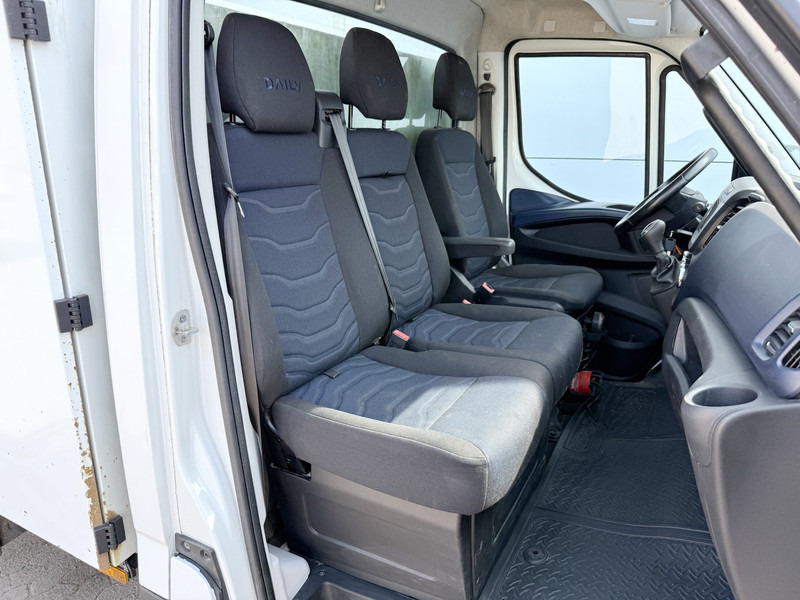 Leasing of Iveco Daily 35C18 3.0 3.0 Automaat Kipper Dubbellucht 3.5t Trekhaak Airco Cruise Control Iveco Daily 35C18 3.0 3.0 Automaat Kipper Dubbellucht 3.5t Trekhaak Airco Cruise Control: picture 9
