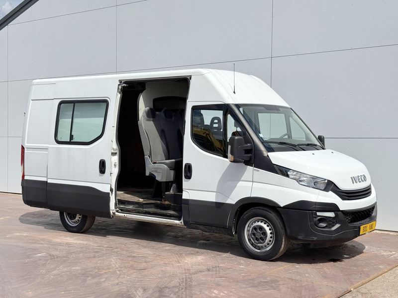 Iveco Daily 35S14 2.3 L2H2 Dubbele Cabine 7 Stoelen Airco Cruise Control Trekhaak 3.5t Lucht geveerde stoel - Panel van, Combi van: picture 5 Iveco Daily 35S14 2.3 L2H2 Dubbele Cabine 7 Stoelen Airco Cruise Control Trekhaak 3.5t Lucht geveerde stoel - Panel van, Combi van: picture 5