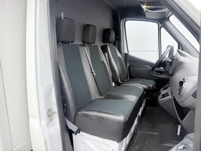 Panel van Mercedes-Benz Sprinter 317 1.9 CDI Laadklep Automaat LED Climate Control Cruise Control Camera Carplay Stoelverwarming Bakwagen Meubelbak Koffer: picture 8 Panel van Mercedes-Benz Sprinter 317 1.9 CDI Laadklep Automaat LED Climate Control Cruise Control Camera Carplay Stoelverwarming Bakwagen Meubelbak Koffer: picture 8