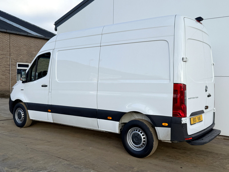 Mercedes-Benz eSprinter 312 ALL-IN PRIJS L2H2 55kWh 168km WLTP 80kw Snelladen Climate Control Camera Stoelverwarming - Panel van, Electric van: picture 2 Mercedes-Benz eSprinter 312 ALL-IN PRIJS L2H2 55kWh 168km WLTP 80kw Snelladen Climate Control Camera Stoelverwarming - Panel van, Electric van: picture 2