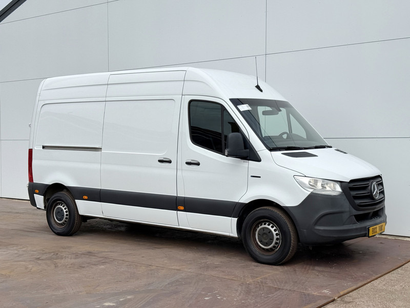 Mercedes-Benz eSprinter 312 - Binnenkort verwacht! L2H2 100% Elektrisch 55kWh 168km WLTP 80kw Snelladen Climate Control Camera Stoelverwarming - Panel van, Electric van: picture 4 Mercedes-Benz eSprinter 312 - Binnenkort verwacht! L2H2 100% Elektrisch 55kWh 168km WLTP 80kw Snelladen Climate Control Camera Stoelverwarming - Panel van, Electric van: picture 4