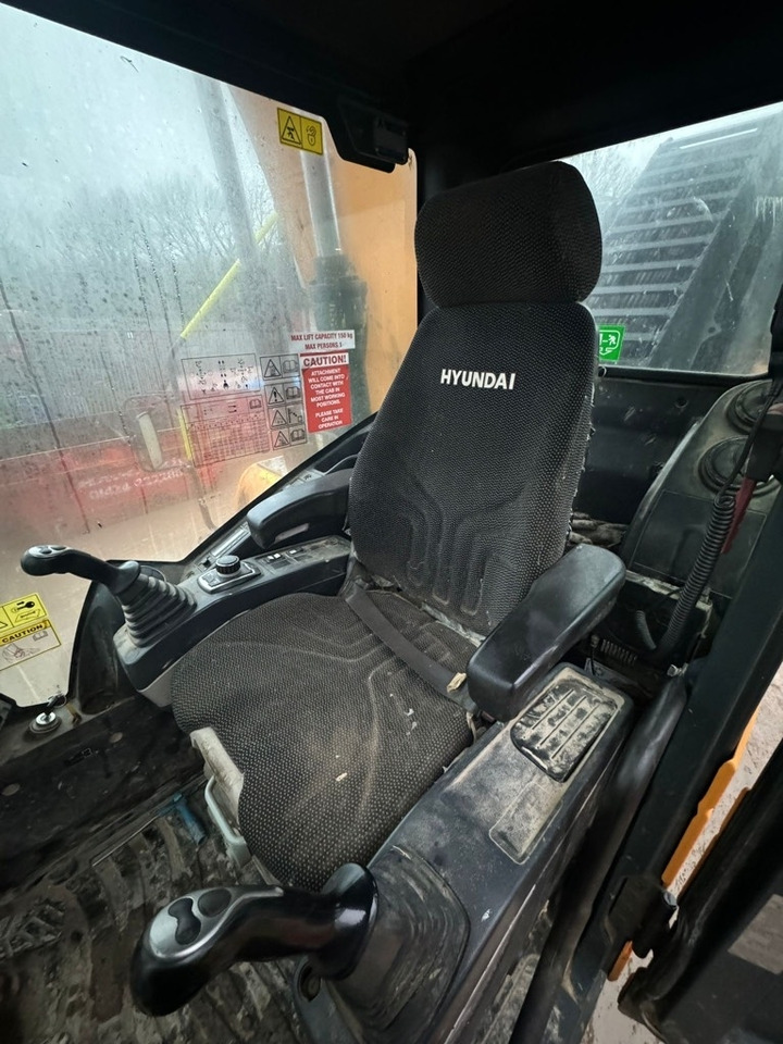 Hyundai HX140L - Crawler excavator: picture 5 Hyundai HX140L - Crawler excavator: picture 5