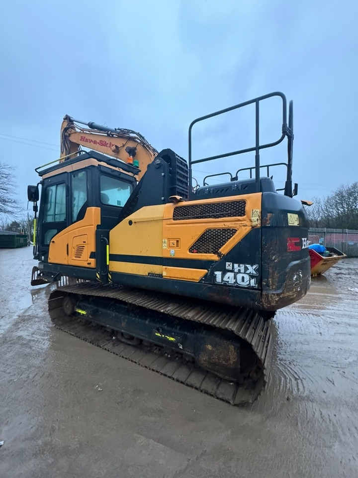Hyundai HX140L - Crawler excavator: picture 1 Hyundai HX140L - Crawler excavator: picture 1