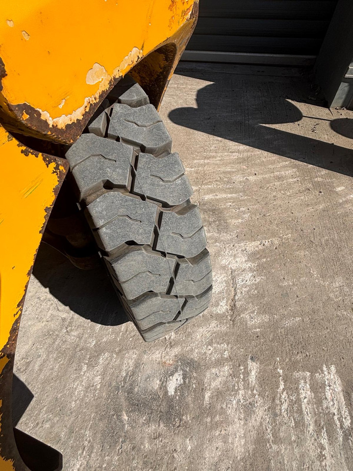 Leasing of  Hyundai 30D-9E Hyundai 30D-9E: picture 12 Leasing of  Hyundai 30D-9E Hyundai 30D-9E: picture 12