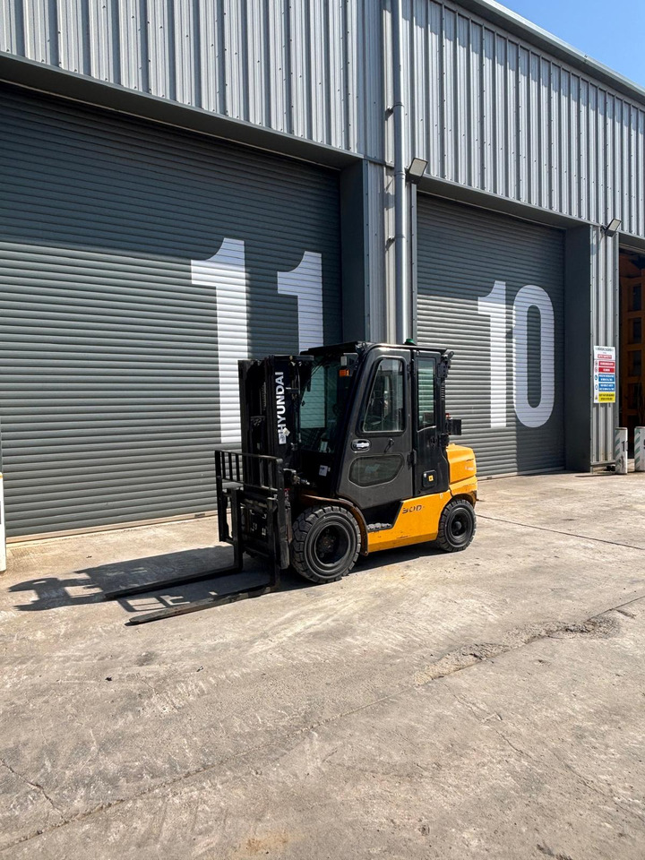 Hyundai 30D-9E - Telescopic handler: picture 1 Hyundai 30D-9E - Telescopic handler: picture 1