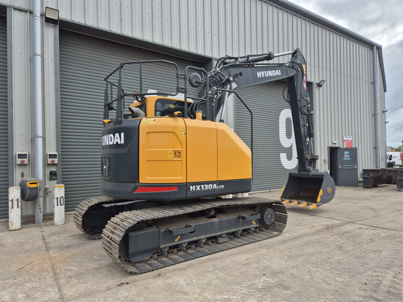 Hyundai HX130ALCR - Crawler excavator: picture 5 Hyundai HX130ALCR - Crawler excavator: picture 5