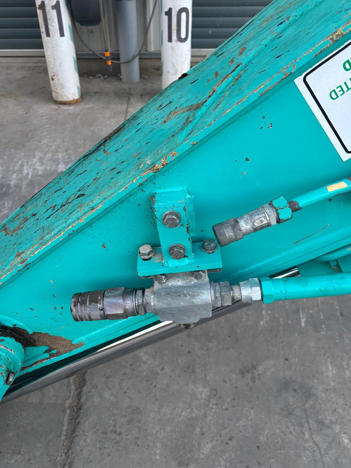 Crawler excavator Kobelco SK140SRLC-7: picture 11